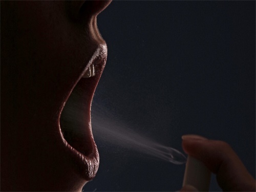 口有异味是什么原因?€成的