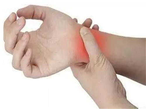 手腕疼痛肿胀什??原因