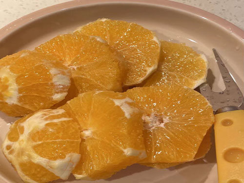 吃辅食三天不拉要停辅食吗 宝宝吃辅食容易便秘怎么办