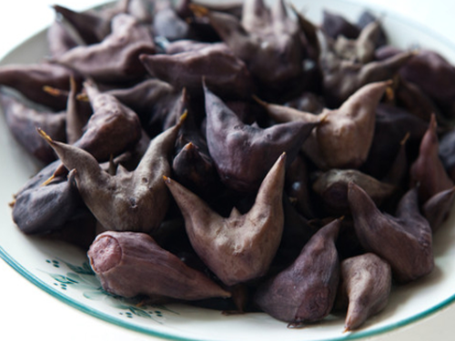 菱角糖尿病人能吃吗 菱角吃了会便秘吗